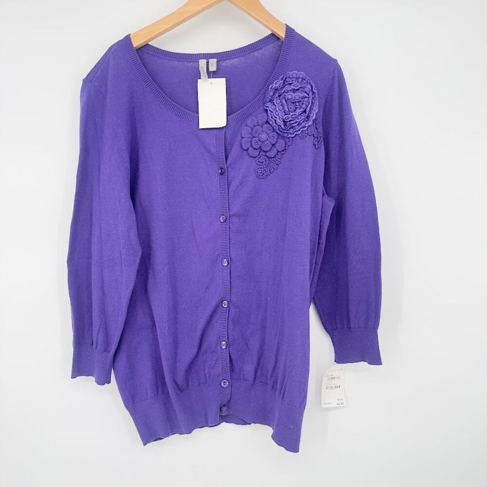 Caslon Nordstrom Cardigan Sweater Button Size XL Purple Cotton Floral Applique